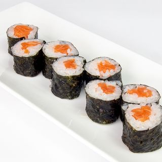 232 Hosomaki sake 8pz