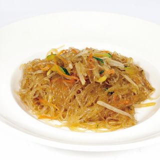 53 Spaghetti di soia con verdure 