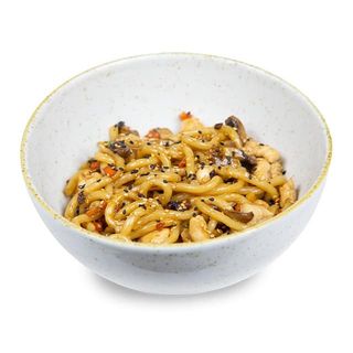 58 Udon con pollo