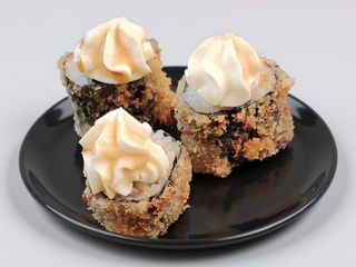 135 Hosomaki sake fritto