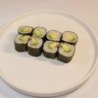137. Light green maki