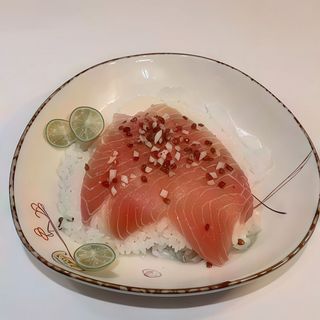 110. Maguro don
