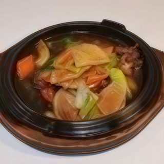 50. Anatra con porri, carote e cipolle