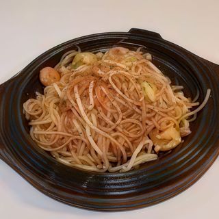 31. Spaghettini di riso con misto mare e verdure alla piastra