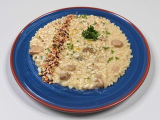 RISOTTO FUNGHI PORCINI E GRANELLA DI NOCCIOLE