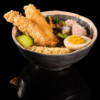 502. Ramen con tempura di gambero