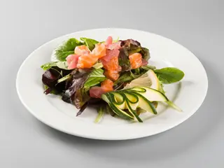 20. Insalata con misto di mare