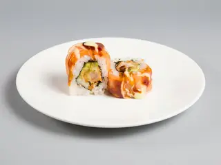 139. Roll drago salmone