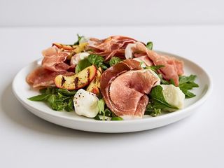 Prosciutto crudo e verdure grigliate