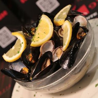 Soute di cozze e vongole