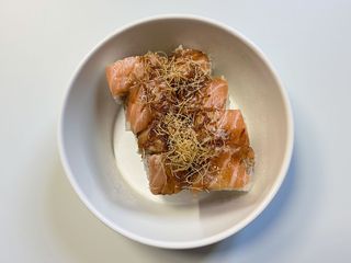 52. Super - salmon maki roll - 8 pezzi