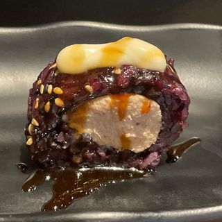 162 Uramaki black tuna - 4 pezzi