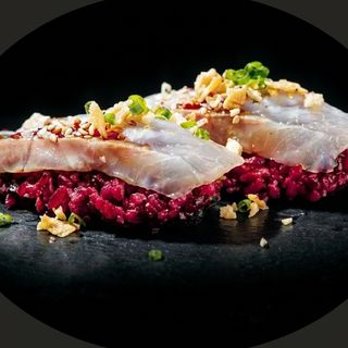 54 Nigiri black suzuki flambè - 2 pezzi