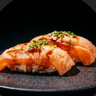 40 Nigiri shake flambe- 2 pezzi