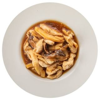 392 Pollo con bambù e funghi