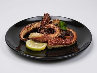 TENTACOLI DI POLIPO ALLA BRACE