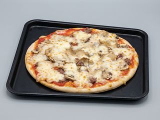 Pizza in teglia Funghi e Salsiccia base rossa - per 4 persone (circa)