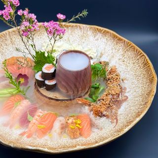 885.  Sushi Momo