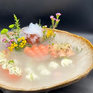 886.   Sushi Delux