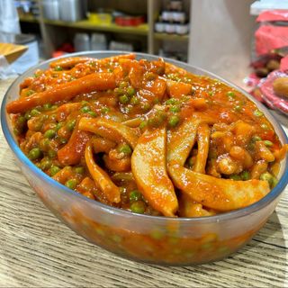 Seppie In Umido Con Piselli - Una Porzione (circa 200 G)