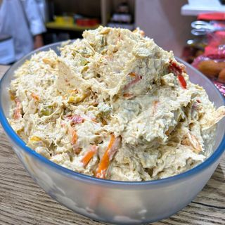 Insalata Di Pollo Al Curry - Una Porzione