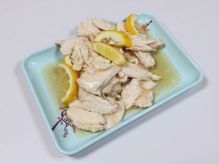 47 Pollo in salsa limone