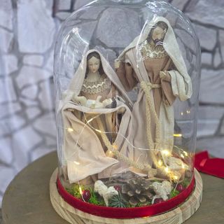 Giuseppe, Maria e Gesù 