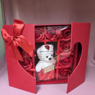 Teddy with rose in the box