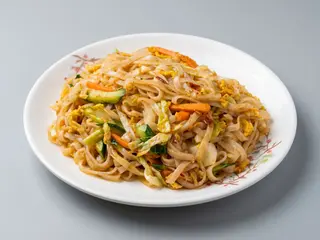 B15 Pasta thailandese