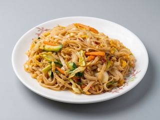 B15 Pasta thailandese