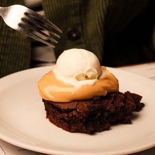 Peanuts Butter & Chocolate Brownie