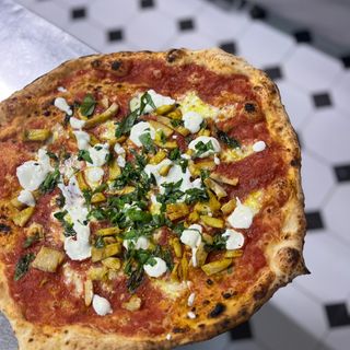 Chikken Tikka Tikka Pizza