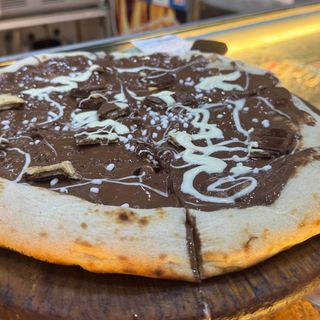 Pizza alla Nutella media