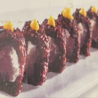 210. Tuna mint uramaki