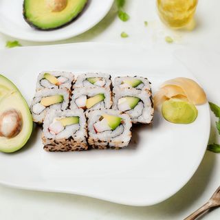 Uramaki California roll