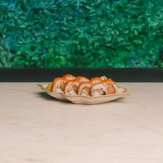 Uramaki spicy salmon