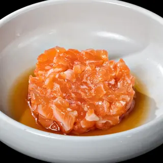 122 Tartare di salmone