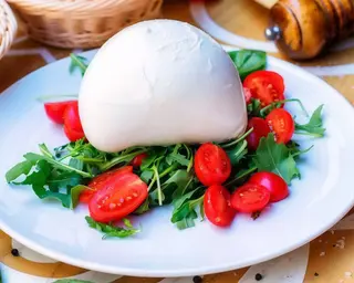 Mezza Bufala Campana Dop (consigliata per  2 persone) 
