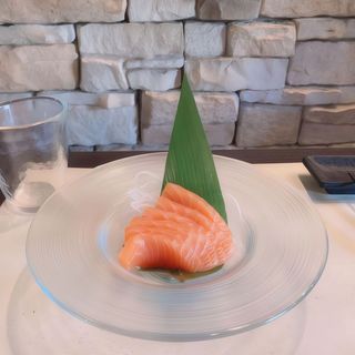 38. Sashimi salmone - 6 pezzi