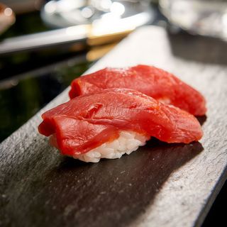 Nigiri tonno - 2 pezzi 