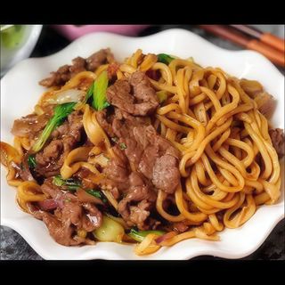 157 tagliatella manzo