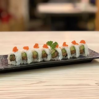 63. Tobiko roll