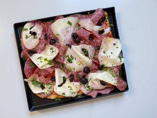 Salame e provola teglia intera