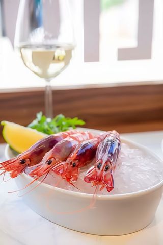Piatto gamberi rossi o viola