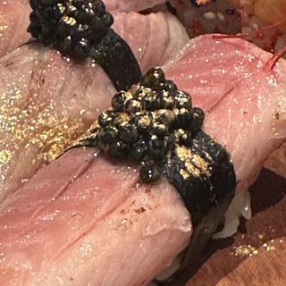 Nigiri anguilla e caviar 2pz