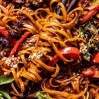 Hot spicy beff noodles