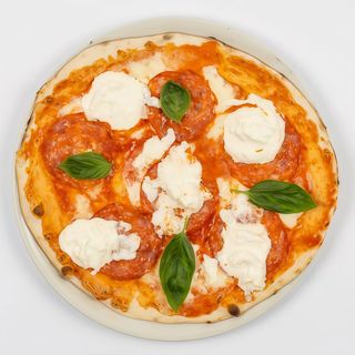 Stracciatella e salame piccante