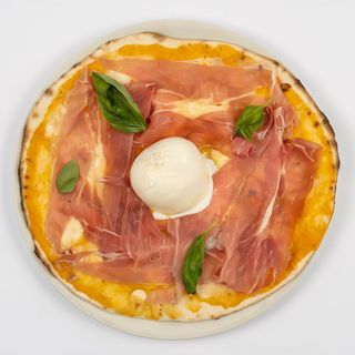 Burrata e crudo