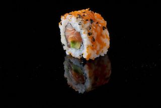 Tobiko rolls salmon - 8 pezzi