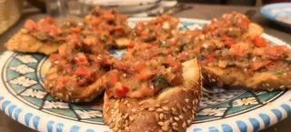 Bruschetta con Pesto Trapanaese